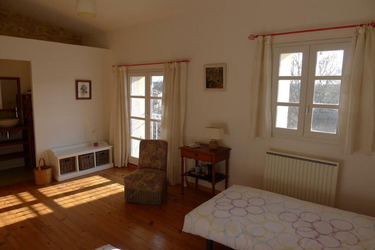 Galargues Chambres D'Hotes Dans Maison D'Artiste מראה חיצוני תמונה