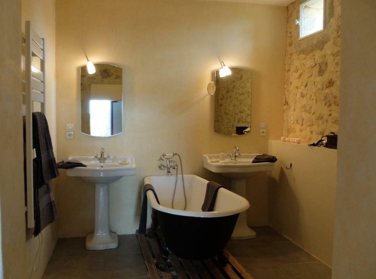 Galargues Chambres D'Hotes Dans Maison D'Artiste מראה חיצוני תמונה